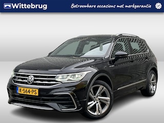 Volkswagen Tiguan 1.5 TSI R-Line / Digitaal dashboard / Navigatie / App connect / Camera / PDC V+A / Lichtmetaal 19 inch /