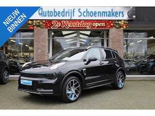 Lynk & Co 01 1.5 261PK! MY23 ZWARTE-HEMEL ROLHOES MY23 360-CAMERA PANO/SCHUIF INFINITY DAB NAVI CARPLAY STOELVERWARMING ELEK.ACHTERKLEP 20"LMV