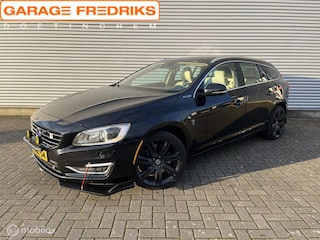 Volvo V60 2.4 D6 AWD Plug-In Hybrid Summum | Stoelverwarming |