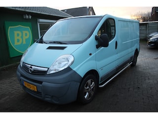 Opel Vivaro 2.5 CDTI L2H1 Defect, rijdt niet