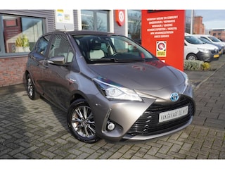 Toyota Yaris 1.5 Hybrid Design / Camera / Cruise control / Climate Control / Bluetooth / Navi