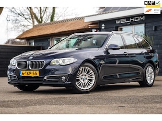 BMW 5-serie Touring 520i High Executive NL Auto I NAP I Trekhaak I Leder I Memory I Comfortstoelen I Keurige auto I Nieuwe APK