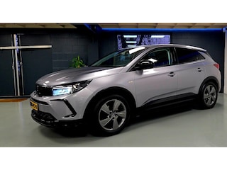 Opel Grandland 1.2 Turbo Elegance
