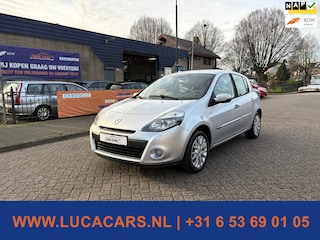 Renault Clio 1.2 TCe Sélection Business Sport Navi 2X SLEUTEL + BOEKJES! NIEUWE APK!