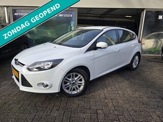 Ford Focus 1.6 EcoBoost Titanium | 1E EIGENAAR | 12MND GARANTIE | NW APK | AIRCO | LMV | CRUISE |