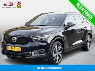 Volvo XC40 Recharge P8 AWD R-Design SoH 92,7% / Trekhaak / Xenium-pakket / IntelliSafePRO-pakket / 20 Inch R-design / Panoramadak / Stoelverwarming voor en achter /