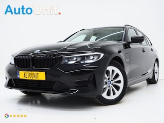 BMW 3-serie Touring 320e Shadow Line | Camera | Trekhaak | Leder | Virtual | Cruise | DAB | LED | Carplay