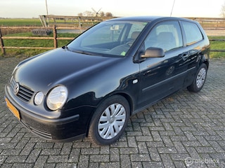Volkswagen Polo 1.4-16V