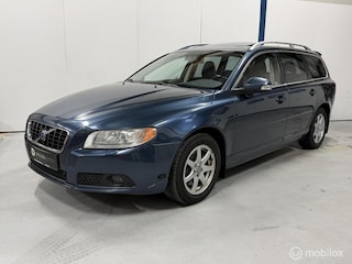 Volvo V70 2.5T Summum FOUR-C / SCHUIFDAK / LEER