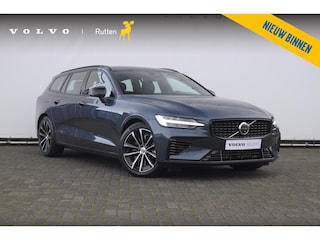 Volvo V60 T6 350PK Automaat AWD Plus Dark / Adaptive cruise control / Elektrische stoelen / Harman Kardon audio / Trekhaak / Pilot assist / BLIS / Stoel en stuur verwarming / Elektrische achterklep / Parkeersensoren met 360 camera / Google infotainment