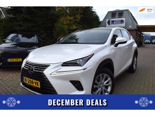 Lexus NX 300h AWD Luxury Line AUTOM/PANO DAK/CRUISE/NAVI/CARPLAY/CAMERA/TREKH/XENON/LEDER/DEC 2018/PDC V+A/LMW 18"/USB/STOEL VERW