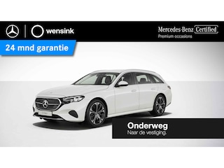 Mercedes-Benz Estate 300 e Luxury Line | Achteruitrijcamera | Winter Pakket | 19" lichtmetalen velgen | Apple Carplay |