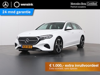Mercedes-Benz Estate 300 e Luxury Line | Achteruitrijcamera | Winter Pakket | 19" lichtmetalen velgen | Apple Carplay |