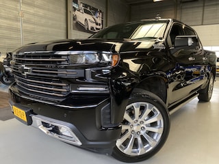 Chevrolet Silverado High Country 6.2 V8 420 PK Schuif kanteldak, Navigatie, Laadbak cover, BPM VRIJ