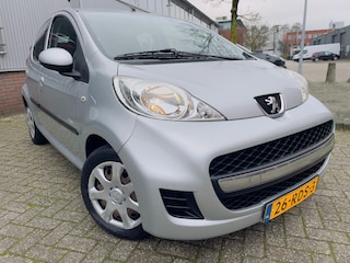 Peugeot 107 1.0 XS Millesim 5 DEURS AIRCO NETTE AUTO