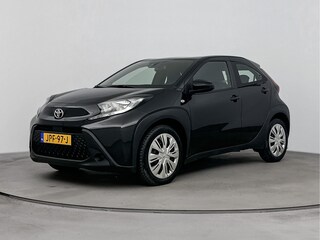 Toyota Aygo 1.0 VVT-i MT Play Limited | Stoelverwarming | Allseason banden | Apple Carplay/Android auto |