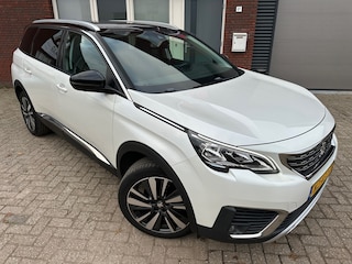 Peugeot 5008 1.2 PureTech Allure 7p / Camera / Navi / PDC / Carplay / NAP
