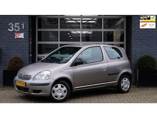 Toyota Yaris 1.0 VVT-i Idols Airco