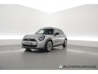 Mini Cooper 1.5 C Classic - Pakket L | Pano | HUD | H&K | Cruise | 360*Camera + PDC | Keyless | Stuur + Stoelverw. | Nav + App.connect | Dodehoek | Acc V