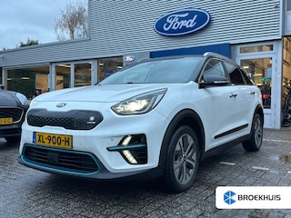 Kia Niro ExecutiveLine 64 kWh | NL-AUTO! | CAMERA | STOELVERWARMING-VERKOELING INCL MEMORY | DODE HOEK | ADAPTIVE CRUISE | PARK SENS V+A | LANE ASSIST | LEDER | PRACHTIGE STAAT!