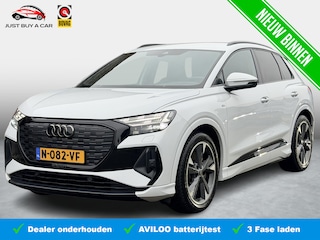 Audi Q4 40 Launch edition S Competition 77 kWh SoH 89,1% / Black Pakket  / Comfort plus-pakket / Dynamic-pakket / Hulppakket plus / Navigatie-pakket / Interieur-pakket / 2x S-line / Adaptive cruise control/ Clima / Head-UP