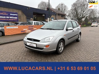 Ford Focus 1.6-16V Trend AUTOMAAT + AIRCO + NIEUWE APK!