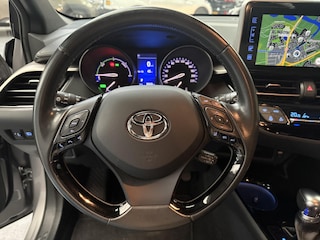 Toyota C-HR 1.8 Hybrid Dynamic Nederlandse auto, slechts 53.112 km!