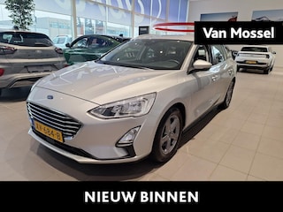 Ford Focus Wagon 1.0 EcoBoost Titanium Business | Verwarmbare Voorstoelen/Stuurwiel/Voorruit | Apple Carplay/Android Auto | Trekhaak | Camera | Keyless Entry | Cruise Control | Climate Control |
