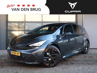Cupra Born Performance 62 kWh 230pk | Dynamic chassis control | Stoel- & stuurwielverwarming | Achteruitrijcamera | Elekt. verst. voorstoelen | Adaptieve cruise control |