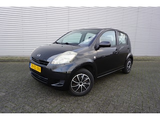 Daihatsu Sirion 2 1.3-16V Prestige Airco / Elektr. ramen / NAP