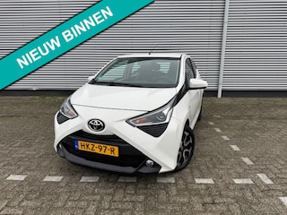 Toyota Aygo 1.0 VVT-i x-JBL,Carplay,achteruitrijcamera,airco,lm velgen