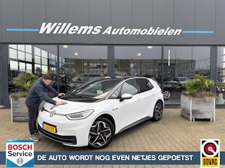 Volkswagen ID.3 First Plus 58 kWh SOH 93% Trekhaak Stuur/Stoelverwarming & Camera & Navigatie