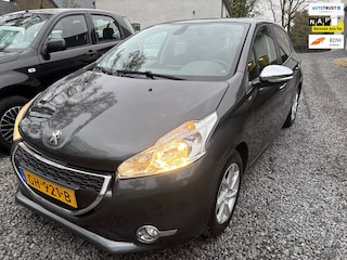 Peugeot 208 1.2 PureTech Style Pack AUTOMAAT