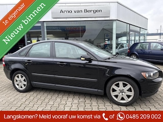 Volvo S40 1.8 Momentum, climatronic, cruisecontrol, trekhaak, rijdt top, nieuwe APK, van 1e eigenaar !