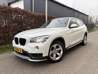 BMW X1 sDrive20i Executive / AUTOMAAT / NAVI / CRUISE / AIRCO ECC