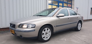 Volvo S60 2.4  Met volle Tank!
