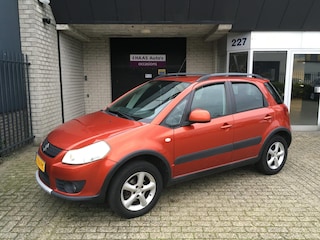 Suzuki SX4 1.6 4Grip Exclusive / 4 WD / NL-AUTO+NAP / TREKHAAK / FRISSE AUTO / AIRCO ACC