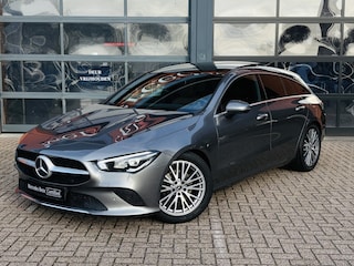 Mercedes-Benz CLA 200 Shooting Brake Business Solution Luxury | Achteruitrijcamera | Spoorassistent | Panoramadak | Stoelverwarming | Elek. bedienbare achterklep