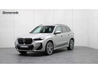 BMW X1 xDrive30e M-Sport Pro | Massage | Harman/Kardon | Panoramadak | Head-up | Trekhaak