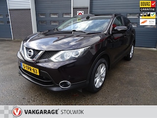 Nissan Qashqai 1.2 Connect Edition, Trekhaak, Panorama dak, Ned. Auto, AUR camera, Navigatie, DAB