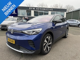 Volkswagen ID.4 First 77 kWh | VAN: 27.900,- VOOR: 24.877,- UW EINDEJAARSVOORDEEL: 3.023,- | CAMERA | 3 FASE | STOELVERWARMING | RIJKLAAR INCL 12 MAANDEN BOVAG GARANTIE