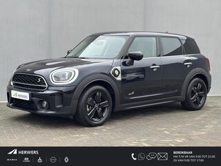 Mini Countryman Cooper S E ALL4 Essential / PHEV / Dealer Onderhouden / HUD / Navigatie / Apple Carplay & Android Auto / Stoelverwarming / Cruise / Clima /