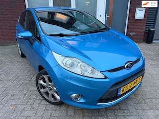 Ford Fiesta 1.4 Ghia / Climate / LM / 5DRS / Stoelverwarming