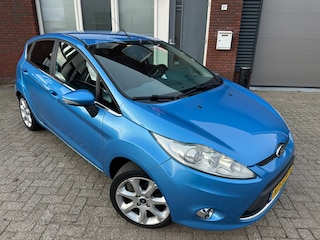 Ford Fiesta 1.4 Ghia / Climate / LM / 5DRS / Stoelverwarming