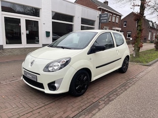 Renault Twingo 1.2-16V. Uniek!! 68.083km. Airco/ Elektrische Ramen / all season banden.