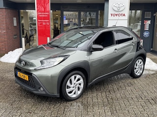 Toyota Aygo 1.0 VVT-i AUTOMAAT Pulse STOELVERWARMING APPLE/ANDROID CAMERA CLIMA LM-VELGEN