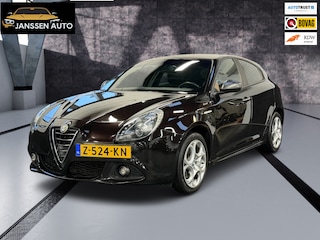 Alfa Romeo Giulietta 1.4 T Sprint | Alcantara | Carbon | DAB | Navi | Nero Etna | DNA | 150PK