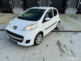 Peugeot 107 1.0-12V Millesim 200 Airco Nap 5 deurs