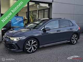 Volkswagen Golf 1.5 eTSI R-Line Panorama/H&K/HUD/IQ Light/Camera