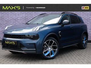 Lynk & Co 01 1.5 PHEV | Elegante SUV met 1.800 kg trekvermogen | Elektrisch schuif/kanteldak | 360 Graden Camera | LM velgen 20 inch | Adaptive Cruise Control | Elektrisch bedienbare achterklep | Premium Audio Systeem | Apple Carplay/Android Auto | Stoelverwarming | Achteruitrijcamera | Keyless Entry | Elektrisch verstelbare bestuurderstoel met geheugenfunctie